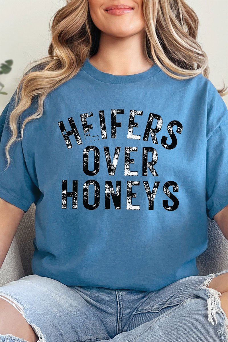 Casual Short Sleeve Relaxed Fit Graphic T-Shirt for Unisex - Heifers Over Honeys Design