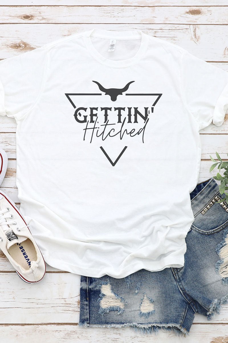 Stylish Polyester/Cotton Blend Steer Getting Hitched Graphic T-Shirt for Unisex Wear