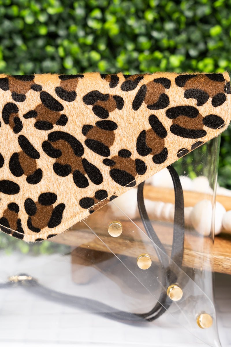 NGIL Leopard-Print Clear Envelope Clutch: A Versatile On-the-Go Bag